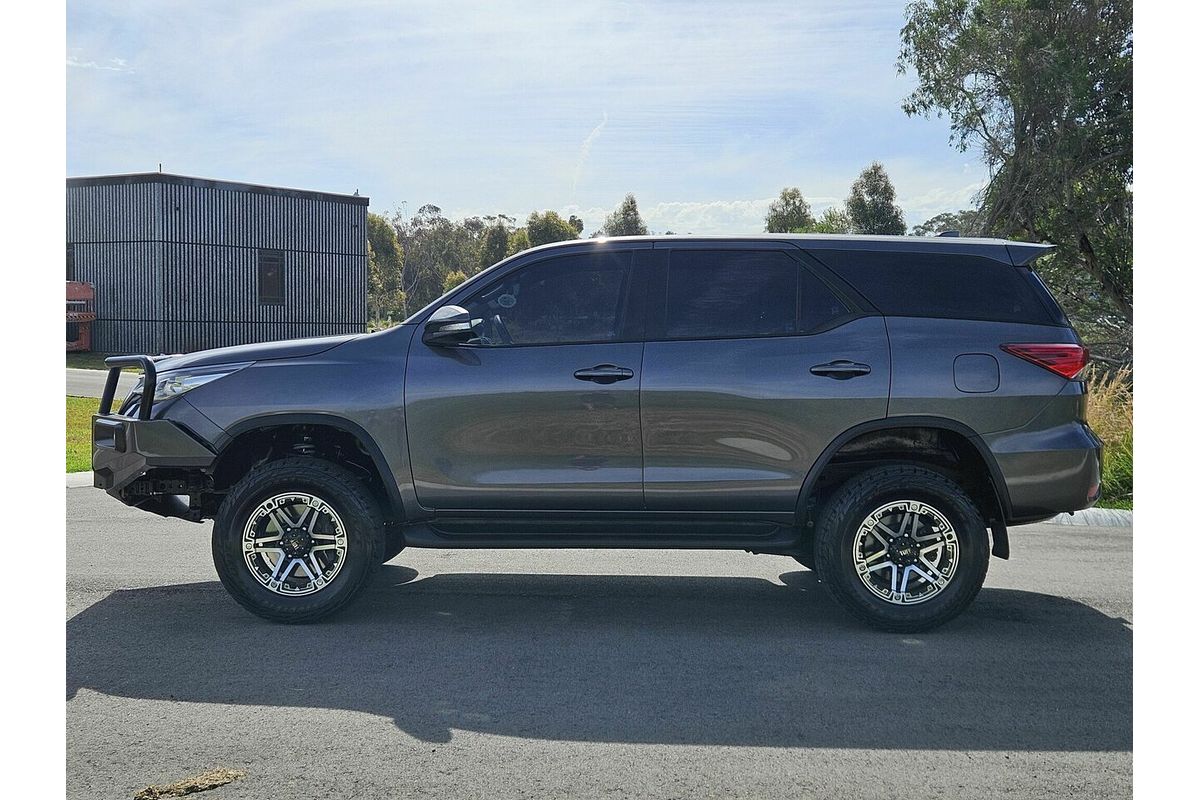2015 Toyota Fortuner GX GUN156R