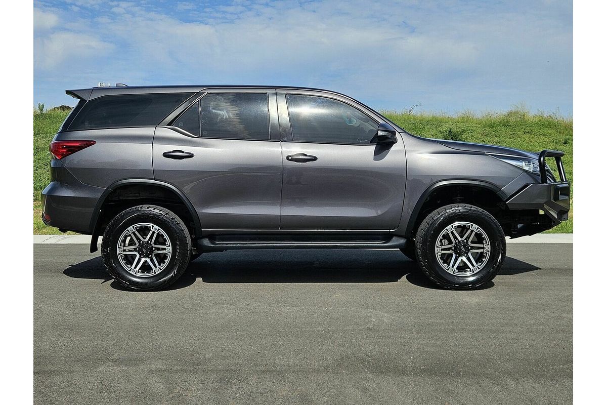2015 Toyota Fortuner GX GUN156R