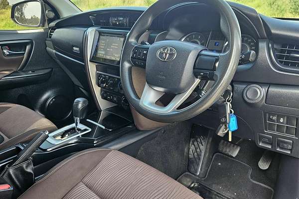 2015 Toyota Fortuner GX GUN156R