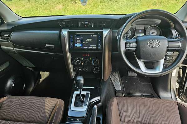 2015 Toyota Fortuner GX GUN156R