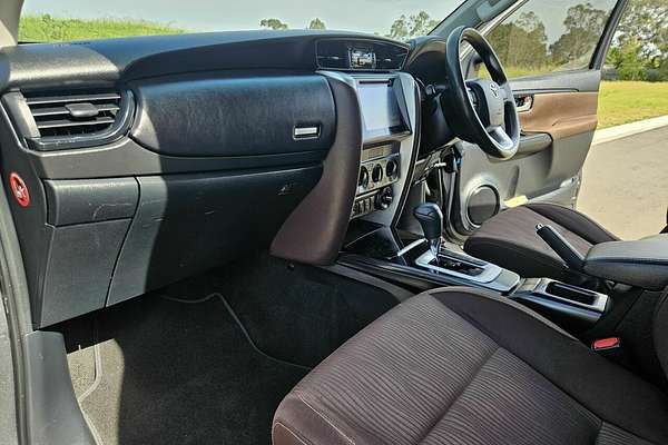 2015 Toyota Fortuner GX GUN156R