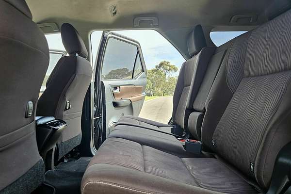 2015 Toyota Fortuner GX GUN156R