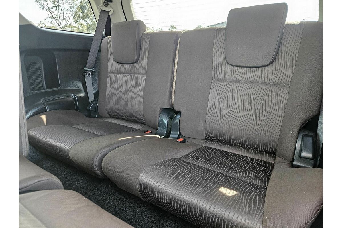 2015 Toyota Fortuner GX GUN156R