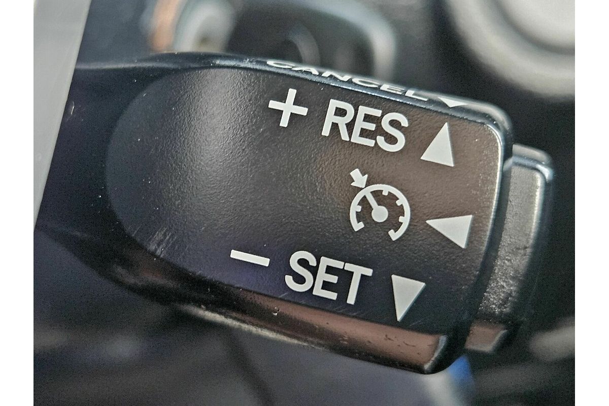 2015 Toyota Fortuner GX GUN156R