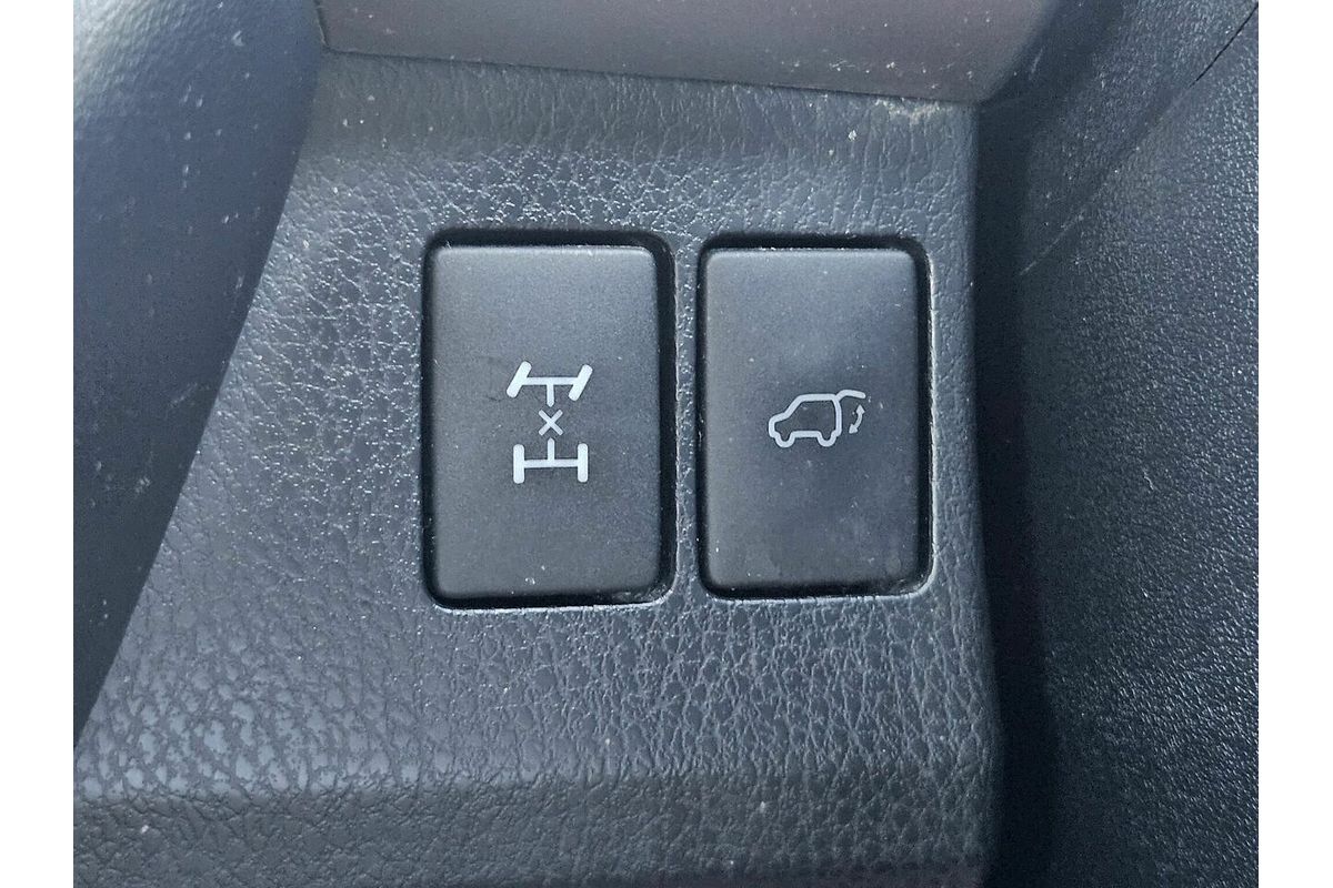 2018 Toyota RAV4 Cruiser ASA44R