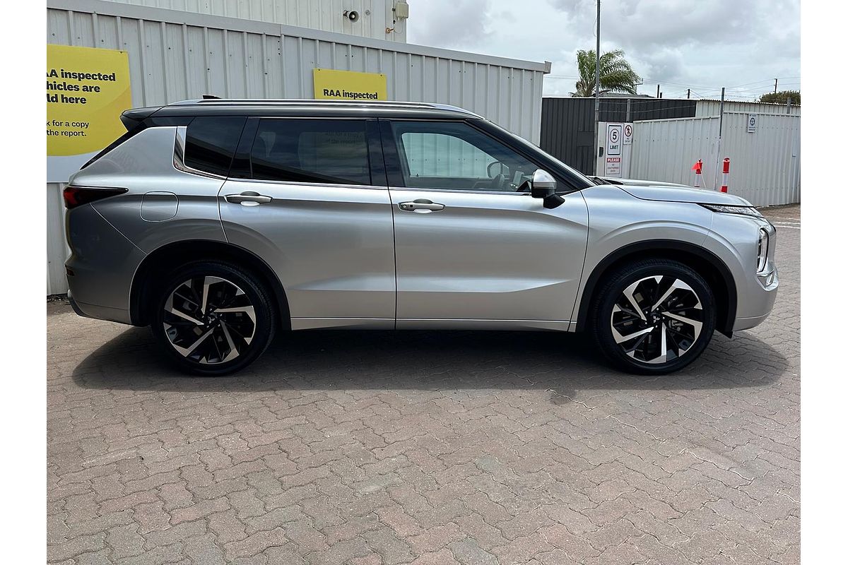 2023 Mitsubishi Outlander Exceed Tourer ZM