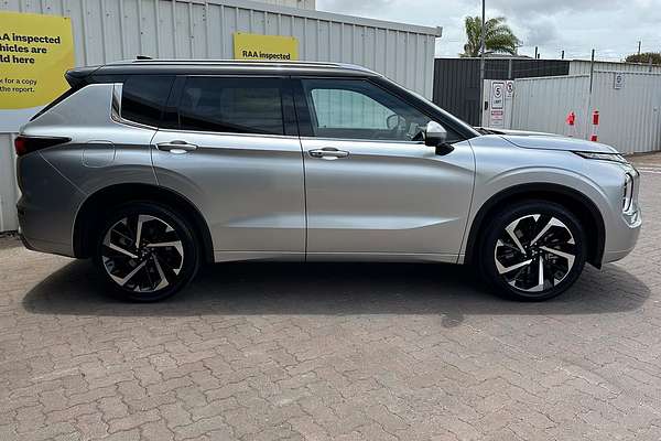 2023 Mitsubishi Outlander Exceed Tourer ZM