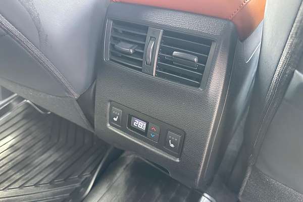 2023 Mitsubishi Outlander Exceed Tourer ZM