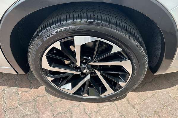 2023 Mitsubishi Outlander Exceed Tourer ZM