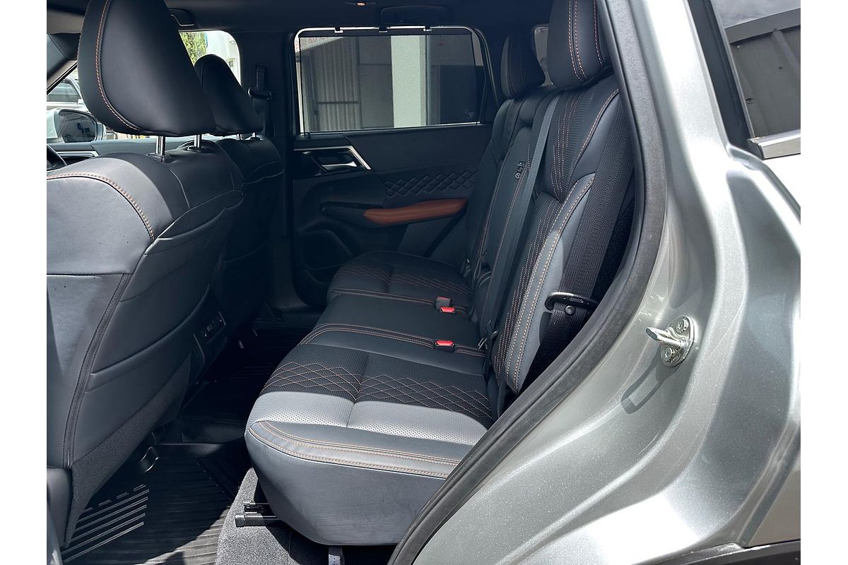 2023 Mitsubishi Outlander Exceed Tourer ZM