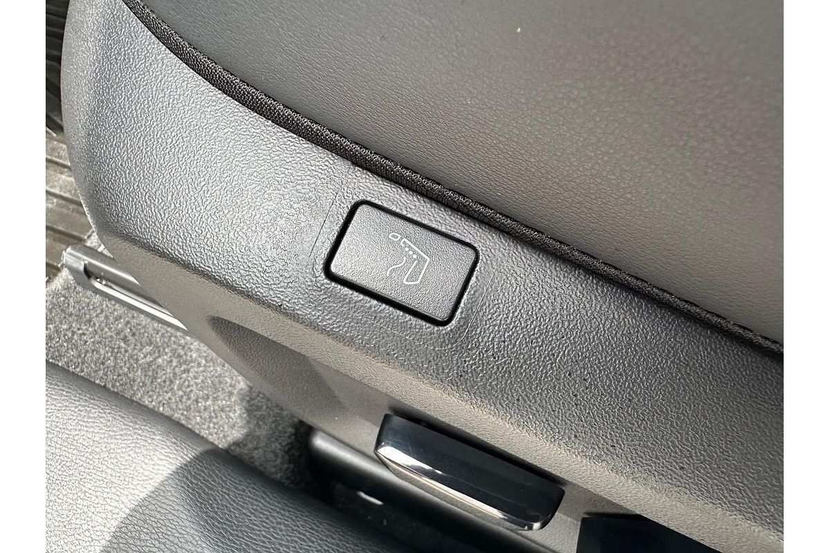 2023 Mitsubishi Outlander Exceed Tourer ZM