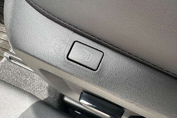 2023 Mitsubishi Outlander Exceed Tourer ZM