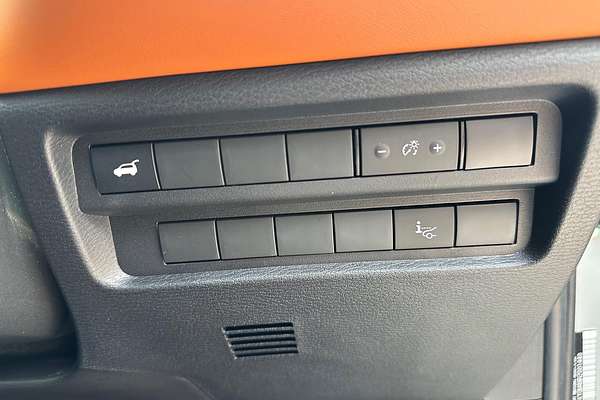 2023 Mitsubishi Outlander Exceed Tourer ZM