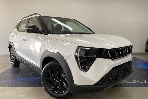 2025 Mahindra XUV3XO AX5L