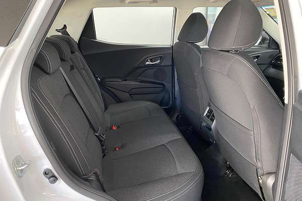 2025 Mahindra XUV3XO AX5L