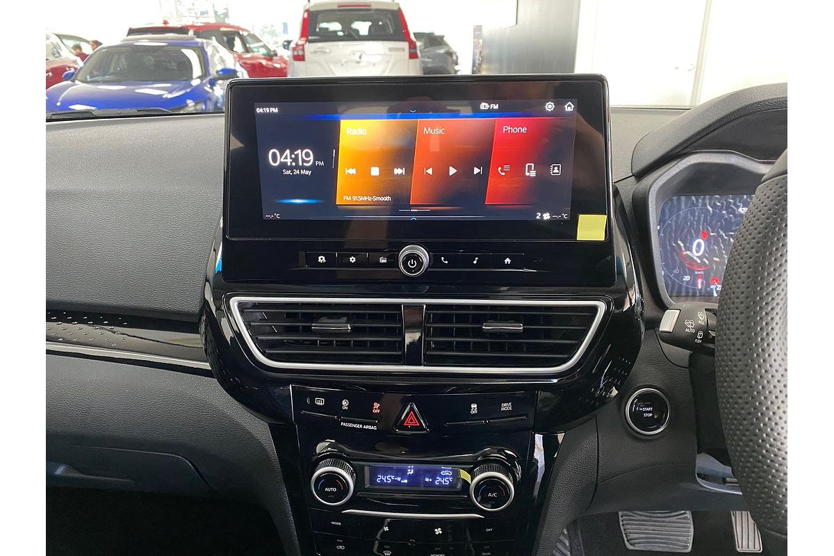 2025 Mahindra XUV3XO AX5L