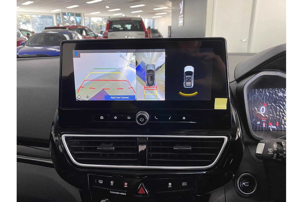 2025 Mahindra XUV3XO AX5L