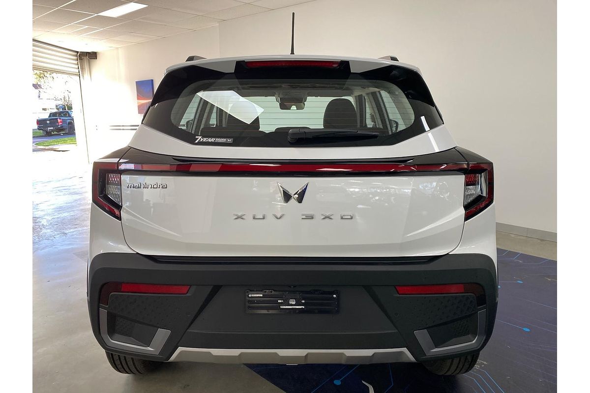 2025 Mahindra XUV3XO AX5L