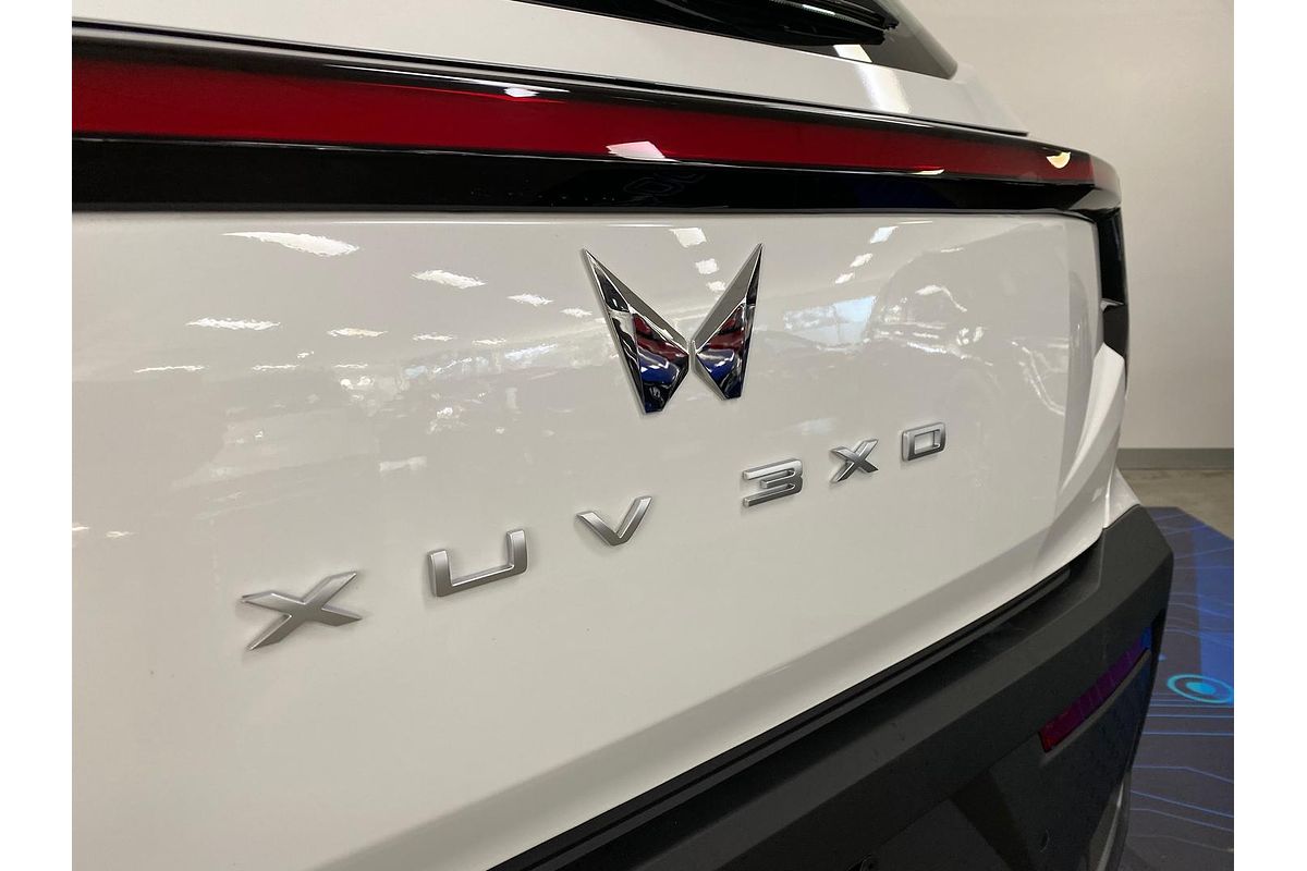 2025 Mahindra XUV3XO AX5L