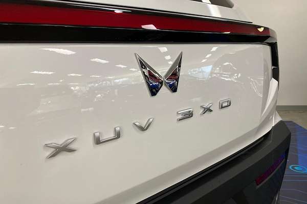 2025 Mahindra XUV3XO AX5L