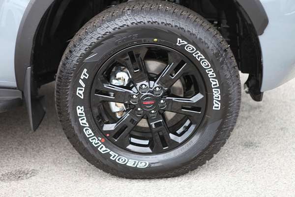 2025 Nissan Navara PRO-4X D23