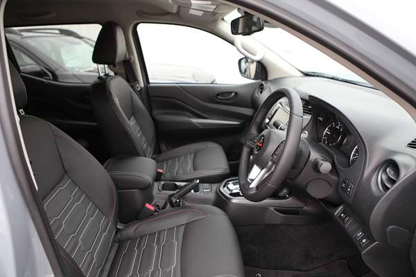 2025 Nissan Navara PRO-4X D23