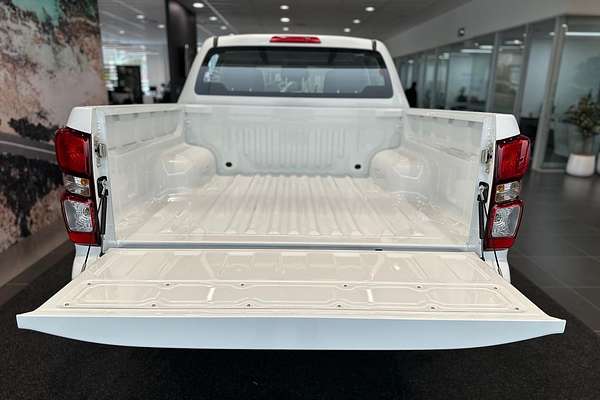 2025 Isuzu D-MAX SX High Ride Rear Wheel Drive