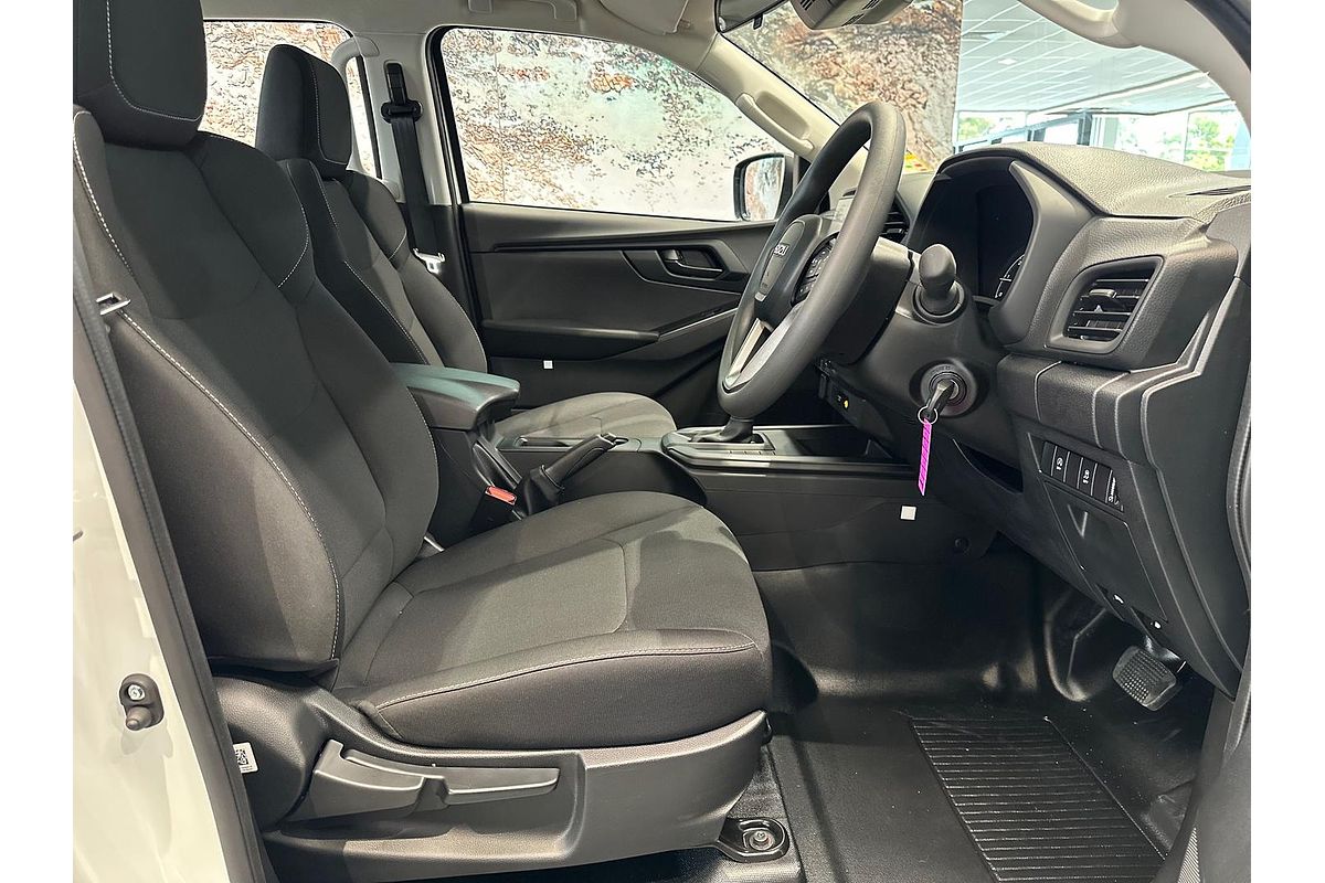 2025 Isuzu D-MAX SX High Ride Rear Wheel Drive