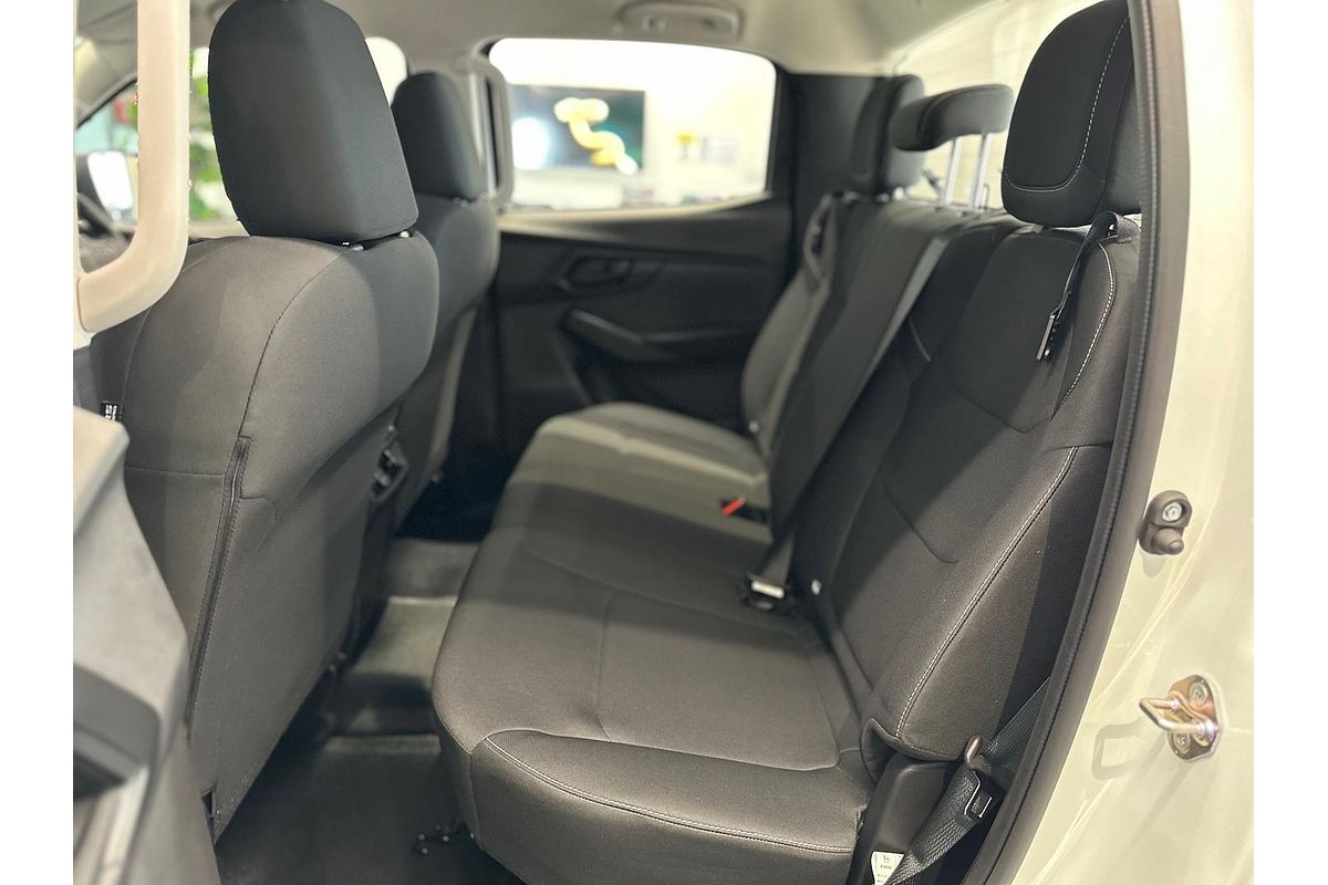 2025 Isuzu D-MAX SX High Ride Rear Wheel Drive