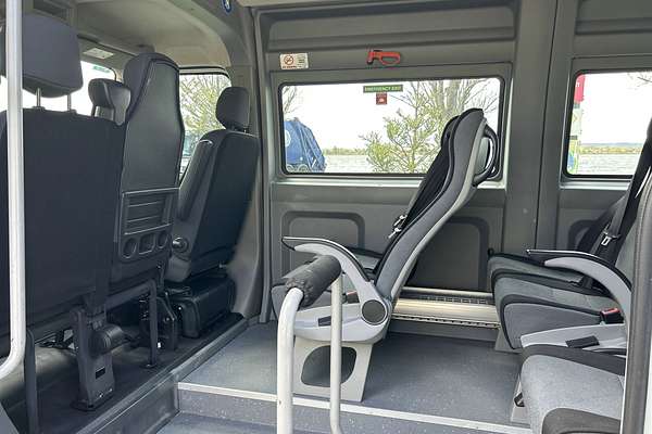2018 Renault Master X62 LWB Mid Roof