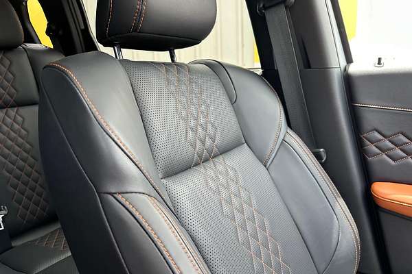 2023 Mitsubishi Outlander Exceed Tourer ZM