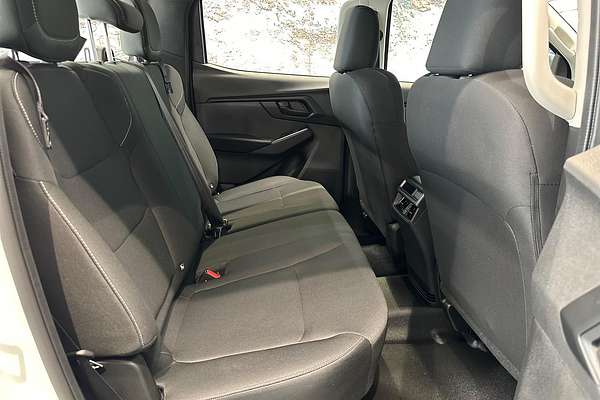 2025 Isuzu D-MAX SX High Ride Rear Wheel Drive