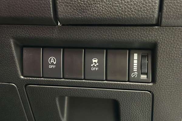 2025 Isuzu D-MAX SX High Ride Rear Wheel Drive