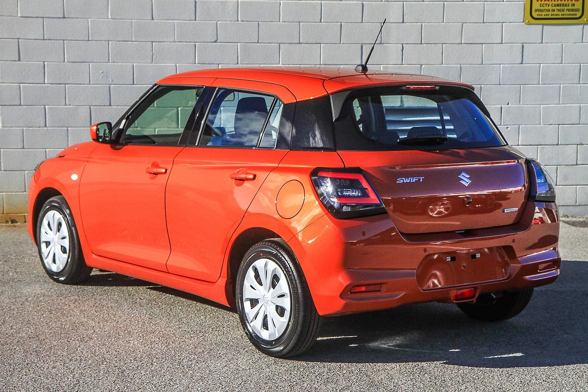 2025 Suzuki Swift Hybrid UZ