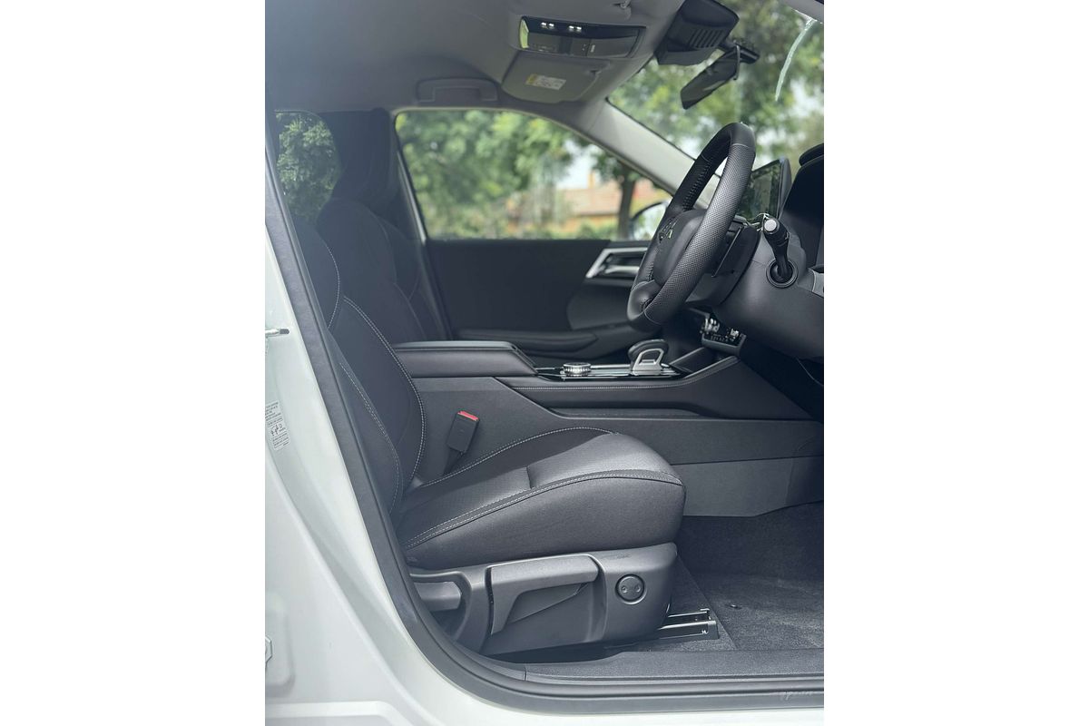 2025 Mitsubishi Outlander LS ZM