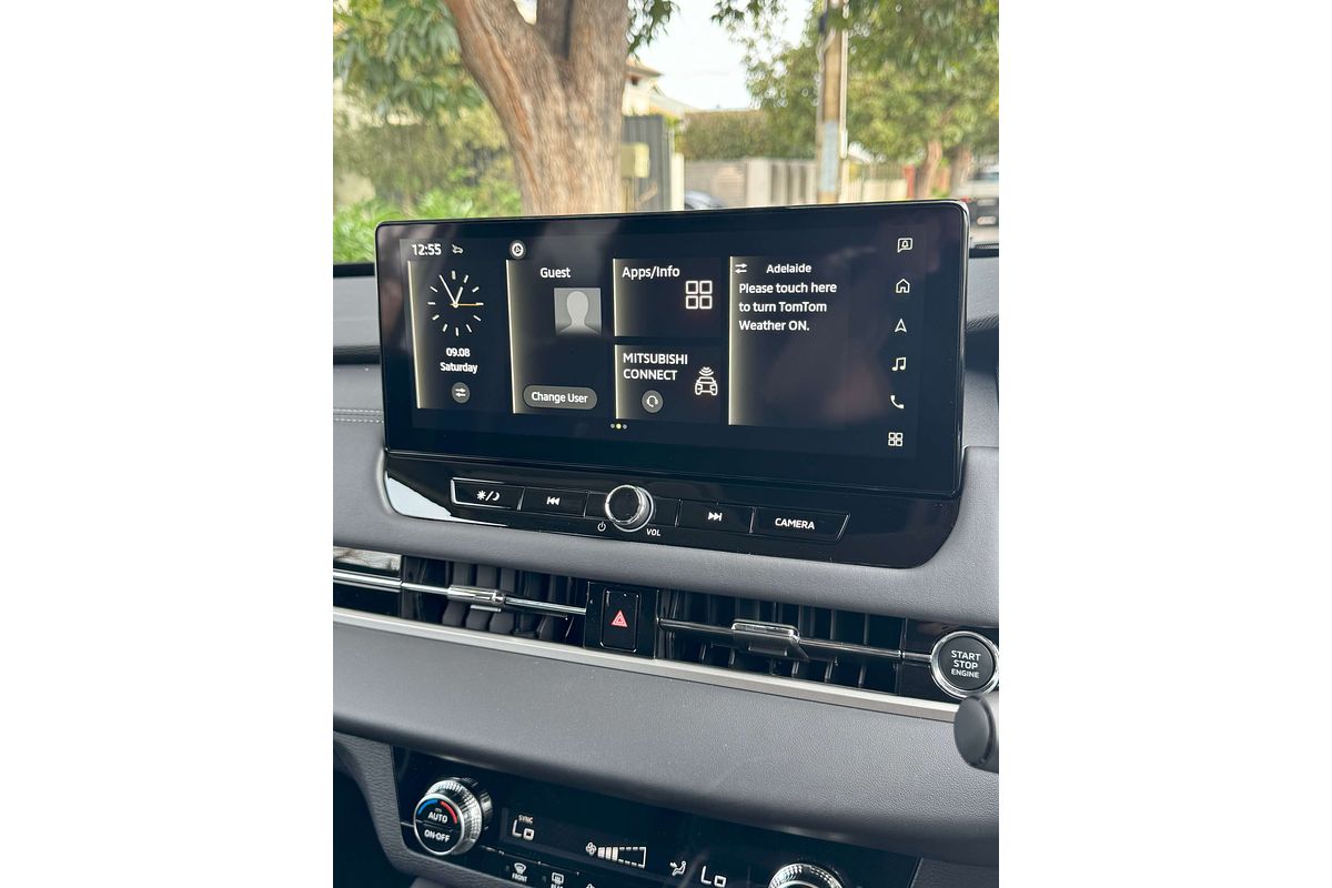 2025 Mitsubishi Outlander LS ZM