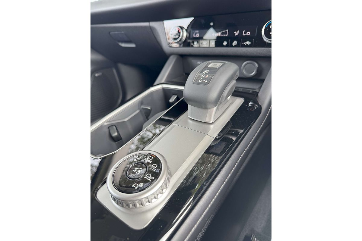 2025 Mitsubishi Outlander LS ZM