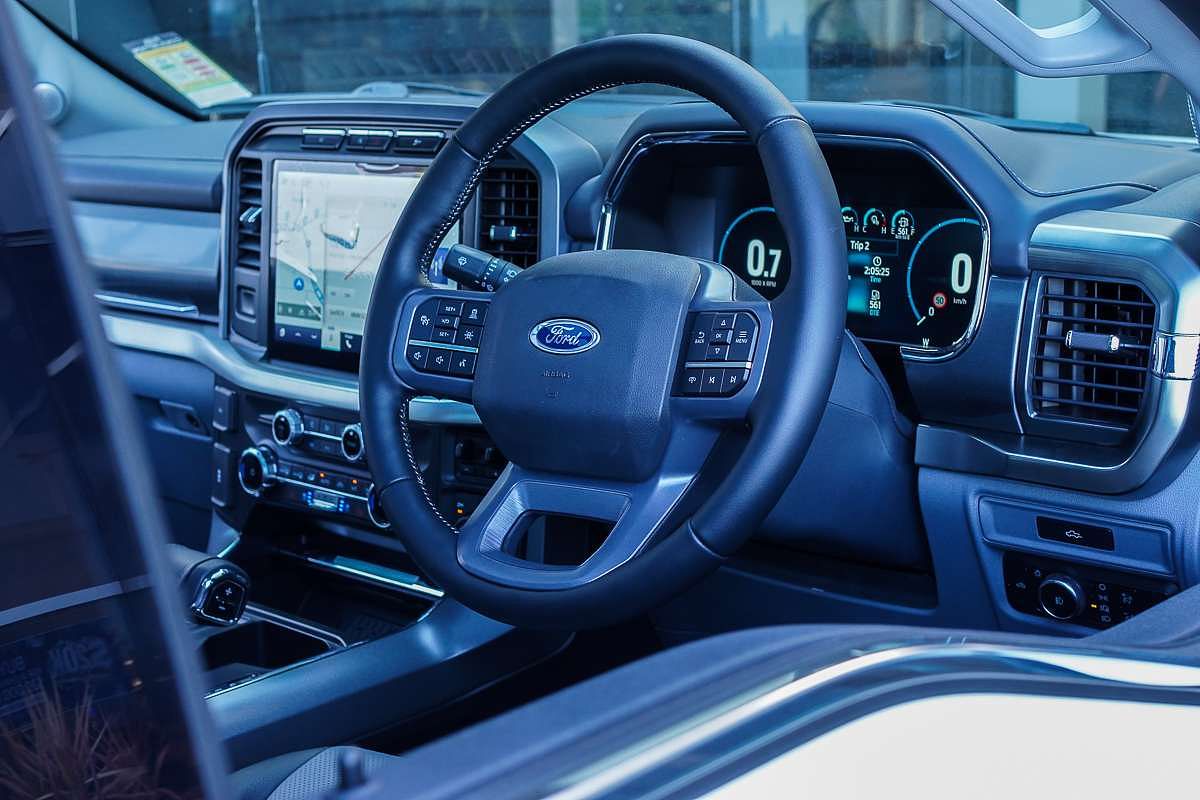 2023 Ford F-150 Lariat 4X4 SWB