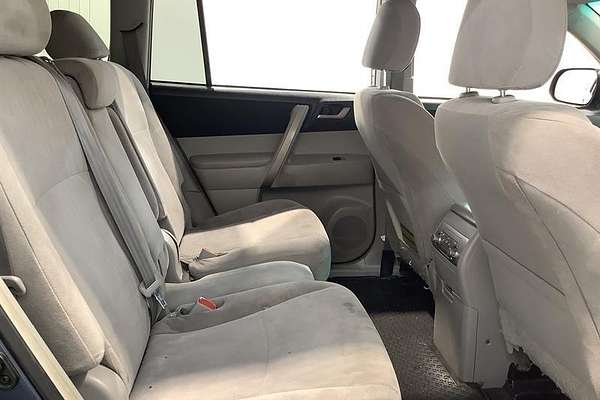 2011 Toyota Kluger KX-R GSU45R