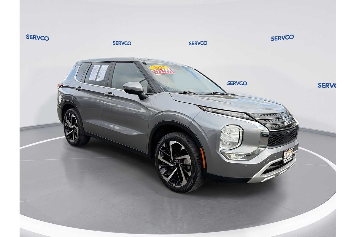 2022 Mitsubishi Outlander SE