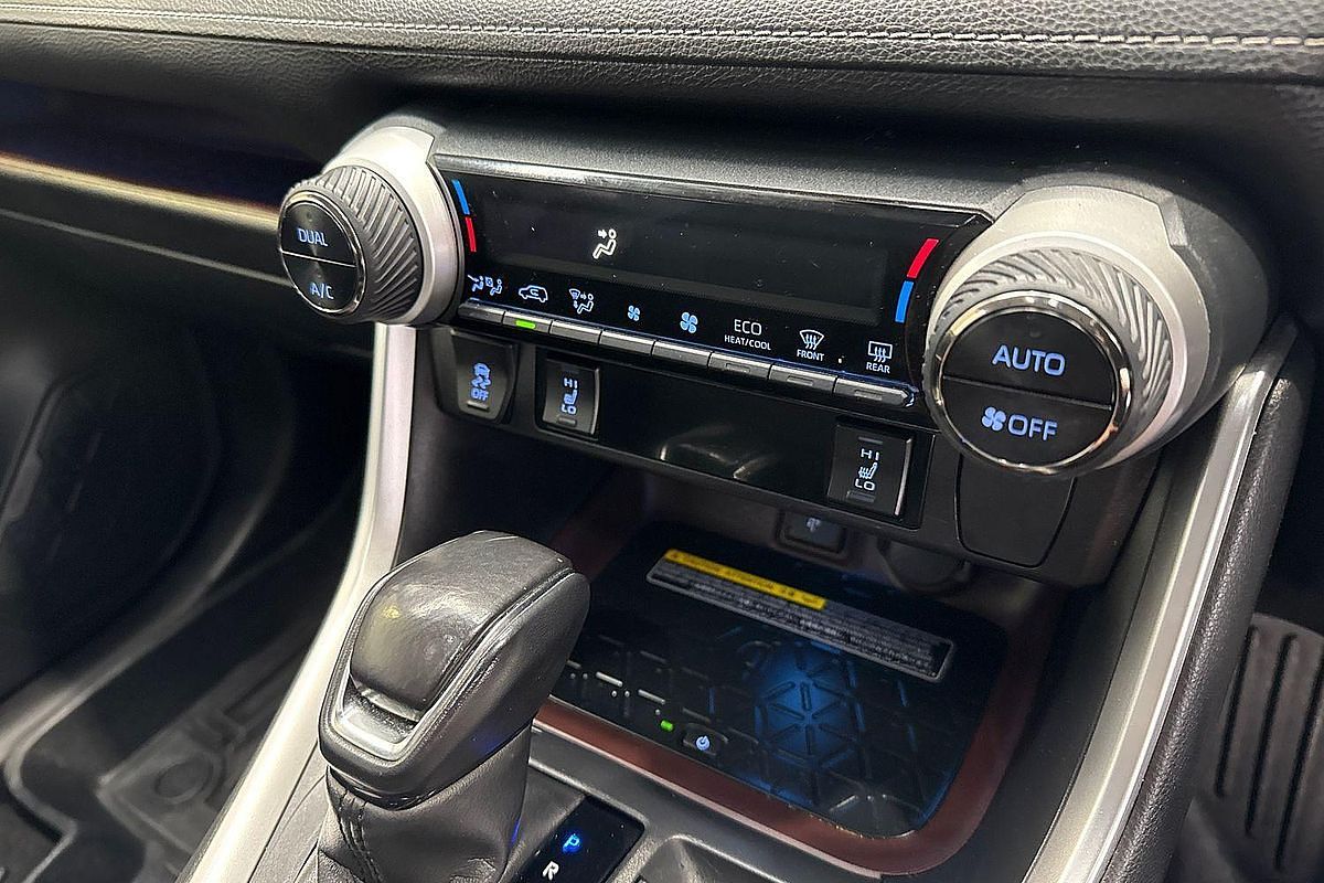 2020 Toyota RAV4 Cruiser MXAA52R