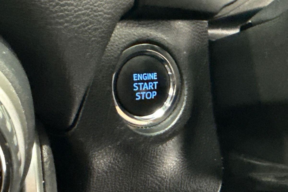 2020 Toyota RAV4 Cruiser MXAA52R