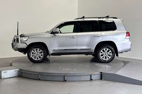 2017 Toyota Landcruiser Sahara VDJ200R