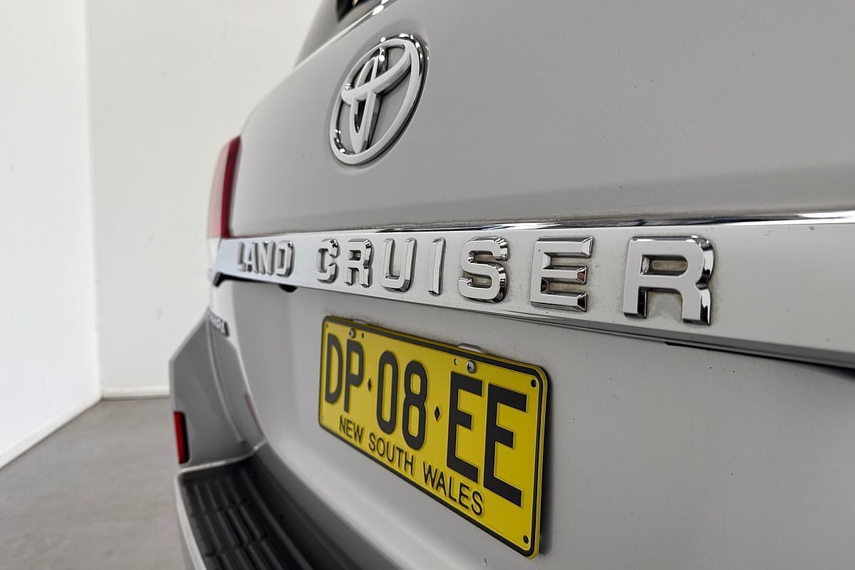 2017 Toyota Landcruiser Sahara VDJ200R