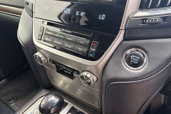 2017 Toyota Landcruiser Sahara VDJ200R