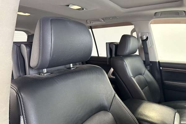 2017 Toyota Landcruiser Sahara VDJ200R