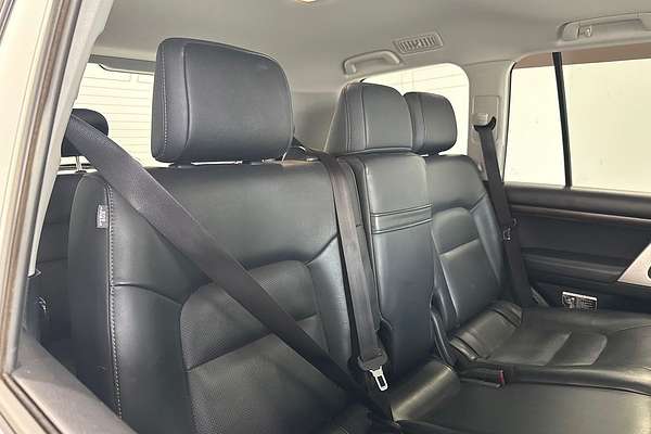 2017 Toyota Landcruiser Sahara VDJ200R