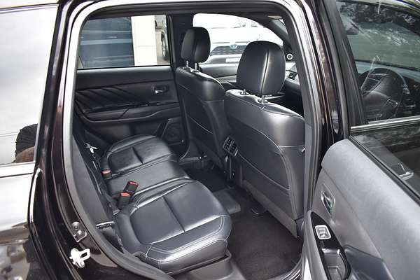 2020 Mitsubishi Outlander PHEV Exceed ZL