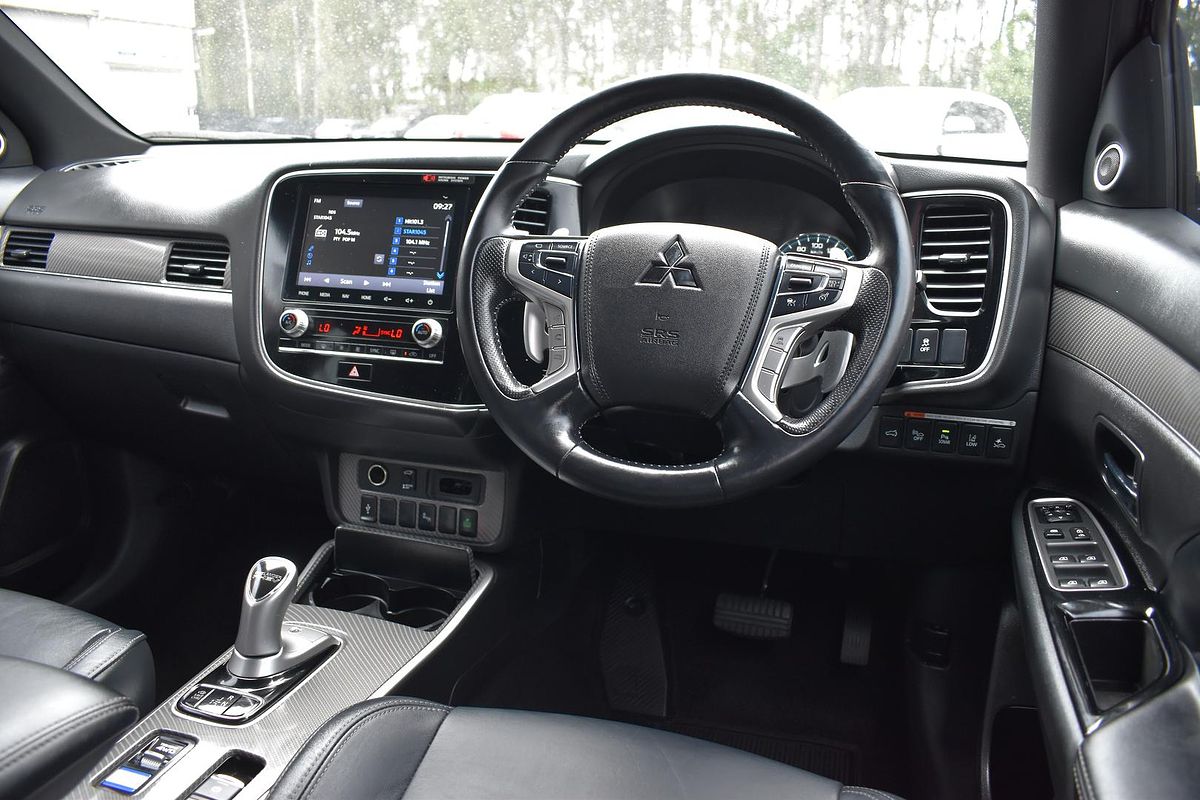 2020 Mitsubishi Outlander PHEV Exceed ZL