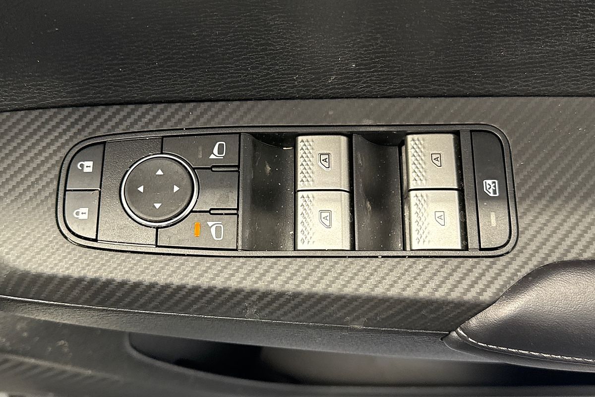 2025 Mitsubishi Outlander ES ZM